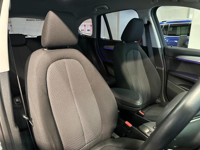 Ｘ１ ｘＤｒｉｖｅ　１８ｄ　１オ－ナ－　後期モデル　コンフォートパッケージ　前席パワ－シ－ト　ＬＥＤライト　電動テールゲート　ＰＤＣ　ドラレコ　純正ナビ　純正ホイール　タッチパネルモニター　ドライビングアシスト　ＥＴＣ　禁煙（30枚目）
