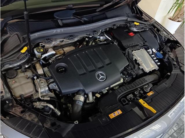 MERCEDES BENZ GLA-CLASS GLA200D 4MATIC