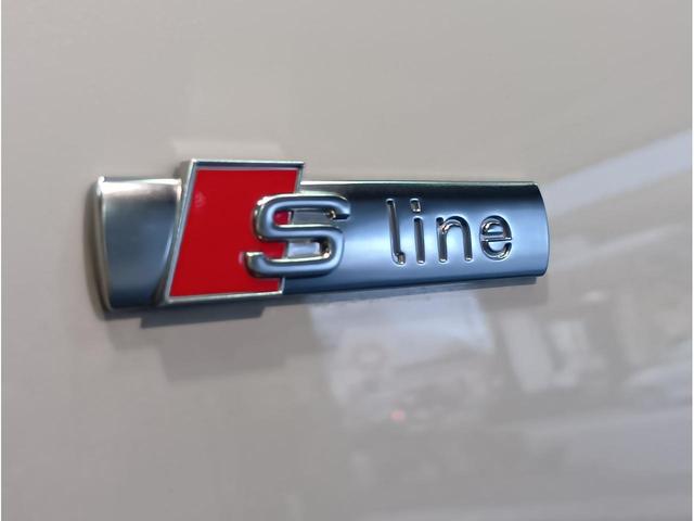 AUDI Q7 45 S LINE LIMITED