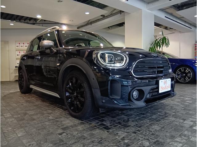 ＭＩＮＩ クーパーＤ　クロスオーバー　１オーナー　ディーラー記録Ｒ４　５　６　７あり　シートヒーター　パワーバックドア（フットオープン付）　バックカメラ　Ｂｌｕｅｔｏｏｔｈ　ドラレコ　アンビエントライト　純正ナビ　ルーフレール　トノカバー（11枚目）