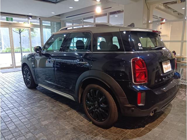 ＭＩＮＩ クーパーＤ　クロスオーバー　１オーナー　ディーラー記録Ｒ４　５　６　７あり　シートヒーター　パワーバックドア（フットオープン付）　バックカメラ　Ｂｌｕｅｔｏｏｔｈ　ドラレコ　アンビエントライト　純正ナビ　ルーフレール　トノカバー（14枚目）