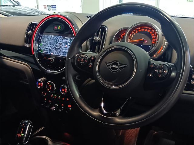 ＭＩＮＩ クーパーＤ　クロスオーバー　１オーナー　ディーラー記録Ｒ４　５　６　７あり　シートヒーター　パワーバックドア（フットオープン付）　バックカメラ　Ｂｌｕｅｔｏｏｔｈ　ドラレコ　アンビエントライト　純正ナビ　ルーフレール　トノカバー（20枚目）
