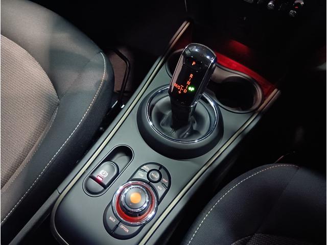 ＭＩＮＩ クーパーＤ　クロスオーバー　１オーナー　ディーラー記録Ｒ４　５　６　７あり　シートヒーター　パワーバックドア（フットオープン付）　バックカメラ　Ｂｌｕｅｔｏｏｔｈ　ドラレコ　アンビエントライト　純正ナビ　ルーフレール　トノカバー（23枚目）