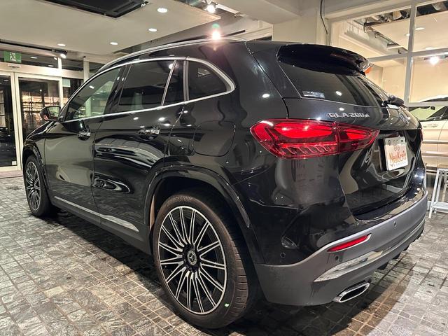 ＧＬＡクラス ＧＬＡ２００ｄ　４マチック　ＡＭＧラインパッケージ　１オーナー車　アドバンスドＰ　ＡＭＧレザーエクスクルーシブＰ　レーダーセーフティＰ　　パノラミックルーフ　ＨＵＤ　ブルメスターサウンド　ＡＢＵＸＡＲナビ　赤黒レザーシート　メモリ付パワーシート（18枚目）