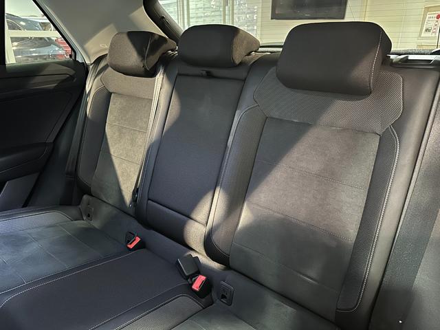 Ｔ－ロック ＴＤＩ　スタイル　Ｄｉｓｃｏｖｅｒ　Ｐｒｏ　ＰＫＧ　ＳＳＤナビ　９．２ｉｎｃタッチスクリーン　ジェスチャーコントロール　ＡＰＰコンクト　Ｗｅコネクトプラス　ＥＴＣ２．０　　　オールインセーフティ　レーンキープ　ＡＣＣ（44枚目）