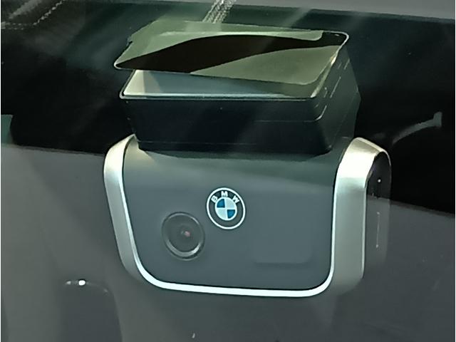 2シリーズ M235i xDriveグランクーペ 1オーナー ディーラー記録R3 4 5 6あり メモリーパワーシート シートヒーター バックカメラ アンビエントライト ワイヤレス充電 純正ナビ Bluetooth クルーズコントロール 前後ドラレコ(11枚目)