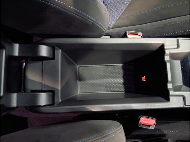 2シリーズ M235i xDriveグランクーペ 1オーナー ディーラー記録R3 4 5 6あり メモリーパワーシート シートヒーター バックカメラ アンビエントライト ワイヤレス充電 純正ナビ Bluetooth クルーズコントロール 前後ドラレコ(26枚目)