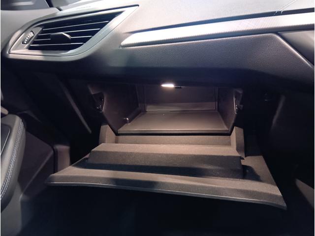 2シリーズ M235i xDriveグランクーペ 1オーナー ディーラー記録R3 4 5 6あり メモリーパワーシート シートヒーター バックカメラ アンビエントライト ワイヤレス充電 純正ナビ Bluetooth クルーズコントロール 前後ドラレコ(28枚目)