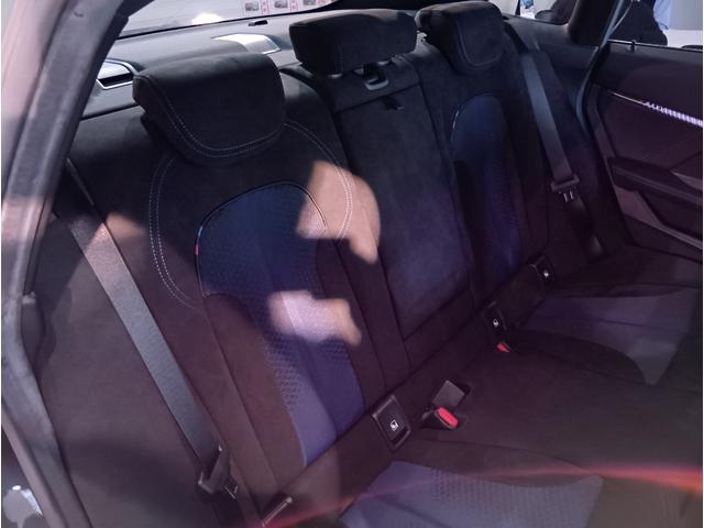 2シリーズ M235i xDriveグランクーペ 1オーナー ディーラー記録R3 4 5 6あり メモリーパワーシート シートヒーター バックカメラ アンビエントライト ワイヤレス充電 純正ナビ Bluetooth クルーズコントロール 前後ドラレコ(33枚目)