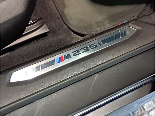 2シリーズ M235i xDriveグランクーペ 1オーナー ディーラー記録R3 4 5 6あり メモリーパワーシート シートヒーター バックカメラ アンビエントライト ワイヤレス充電 純正ナビ Bluetooth クルーズコントロール 前後ドラレコ(49枚目)