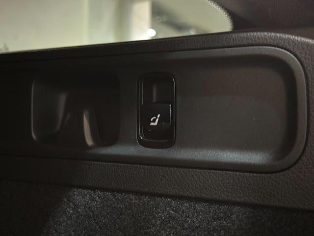 リクライニングレバー１