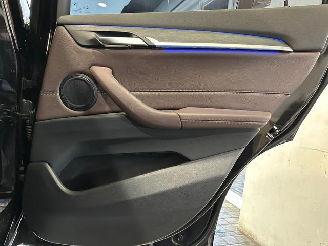 X1 xDrive 18d xライン ハイラインPKG モカレザー 木目調インパネ シートヒーター ACC パワーバックドア(フットオープナー) 1オーナー バックカメラ 前後ドラレコ ディーラー整備記録簿付 R4/5/6/7 スペアキー(28枚目)