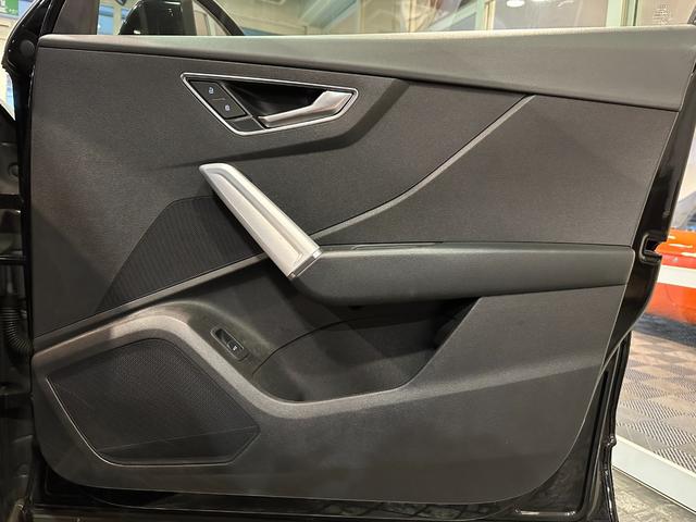 Q2 35TDIスポーツ アシスタンスパッケージ ACC ブレーキホールド バックカメラ LEDライト 電動リアゲート 純正TV付ナビ 8スピーカー 前後ドラレコ スペアキー ETC ディーラー整備記録簿 R4/5/6/7(27枚目)