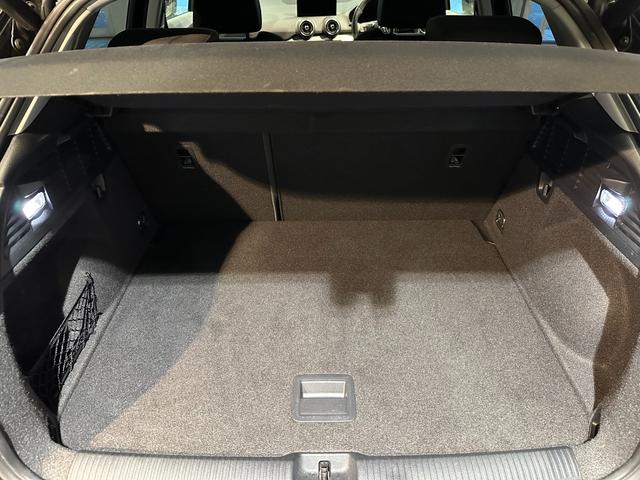 Q2 35TDIスポーツ アシスタンスパッケージ ACC ブレーキホールド バックカメラ LEDライト 電動リアゲート 純正TV付ナビ 8スピーカー 前後ドラレコ スペアキー ETC ディーラー整備記録簿 R4/5/6/7(31枚目)