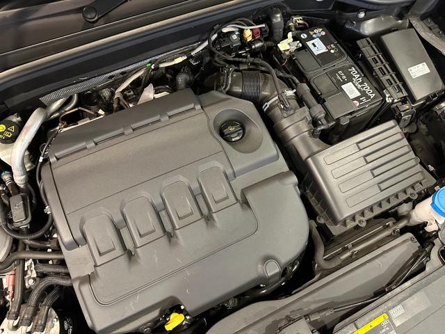 Q2 35TDIスポーツ アシスタンスパッケージ ACC ブレーキホールド バックカメラ LEDライト 電動リアゲート 純正TV付ナビ 8スピーカー 前後ドラレコ スペアキー ETC ディーラー整備記録簿 R4/5/6/7(52枚目)