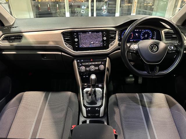 T-ロック TSI スタイルデザインパッケージ ディスカバーメディアPKG 1オーナー ACC バックカメラ パワーバックドア LEDライト アンビエントライト ETC デイタイムランニングライト ディーラー整備記録簿付 R4・5・6・7(3枚目)