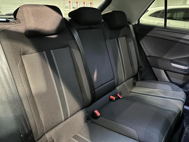 T-ロック TSI スタイルデザインパッケージ ディスカバーメディアPKG 1オーナー ACC バックカメラ パワーバックドア LEDライト アンビエントライト ETC デイタイムランニングライト ディーラー整備記録簿付 R4・5・6・7(16枚目)