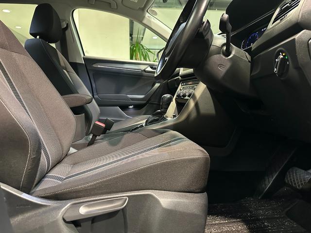 T-ロック TSI スタイルデザインパッケージ ディスカバーメディアPKG 1オーナー ACC バックカメラ パワーバックドア LEDライト アンビエントライト ETC デイタイムランニングライト ディーラー整備記録簿付 R4・5・6・7(17枚目)