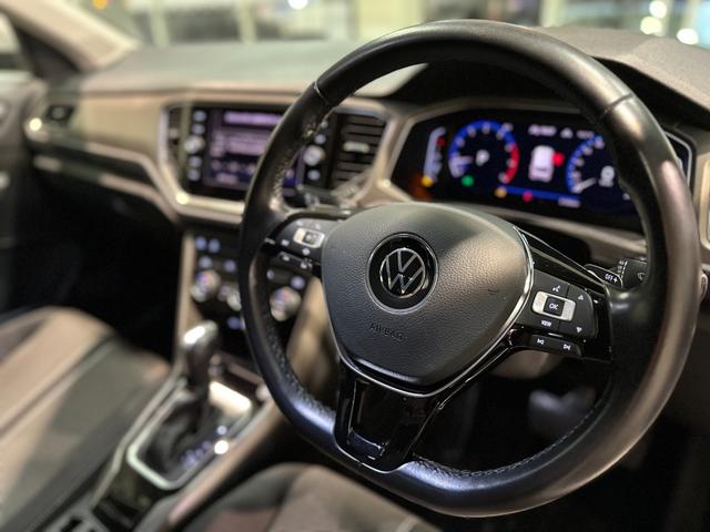 T-ロック TSI スタイルデザインパッケージ ディスカバーメディアPKG 1オーナー ACC バックカメラ パワーバックドア LEDライト アンビエントライト ETC デイタイムランニングライト ディーラー整備記録簿付 R4・5・6・7(18枚目)