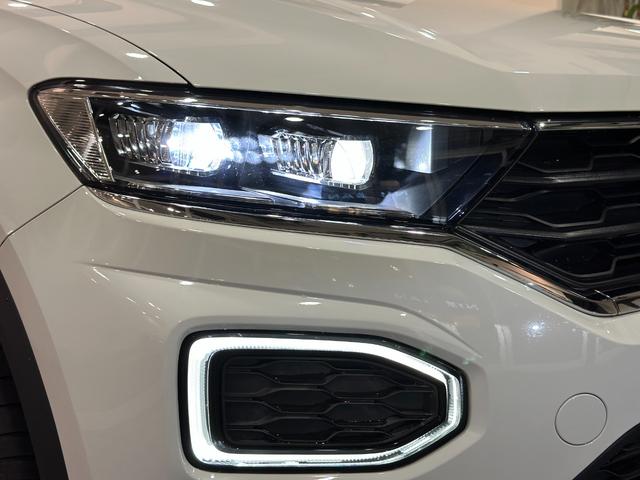 T-ロック TSI スタイルデザインパッケージ ディスカバーメディアPKG 1オーナー ACC バックカメラ パワーバックドア LEDライト アンビエントライト ETC デイタイムランニングライト ディーラー整備記録簿付 R4・5・6・7(33枚目)