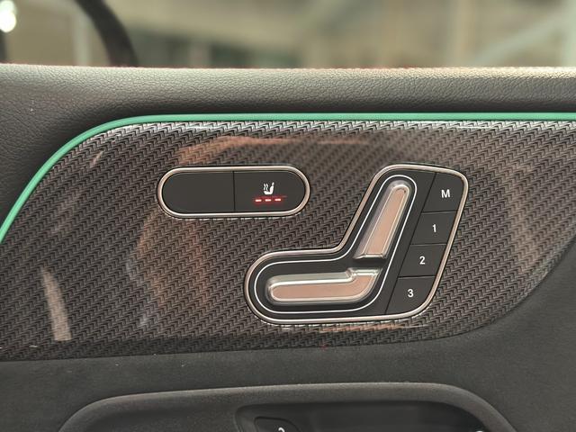 ＧＬＢ ＧＬＢ２００ｄ　４マチック　ＡＭＧラインパッケージ　ＡＭＧラインＰＫＧ　オフロードエンジニアリングＰＫＧ　前席パワーシート　前席シートヒーター　フットトランクオープン　３６０度カメラ　前後ドラレコ　ワイヤレスチャージ　ブラインドスポットアシスト（6枚目）
