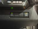 ＵＸ３００ｅ　バージョンＣ　ディーラー記録簿Ｒ３．Ｒ４．Ｒ５．Ｒ６．Ｒ７有　ブラインドスポット　ハンズフリーパワーバックドア地デジ　マークレビンソン　シートヒーター＆エアコン　ステアリングヒーター　パワーシート　ナノイー（35枚目）