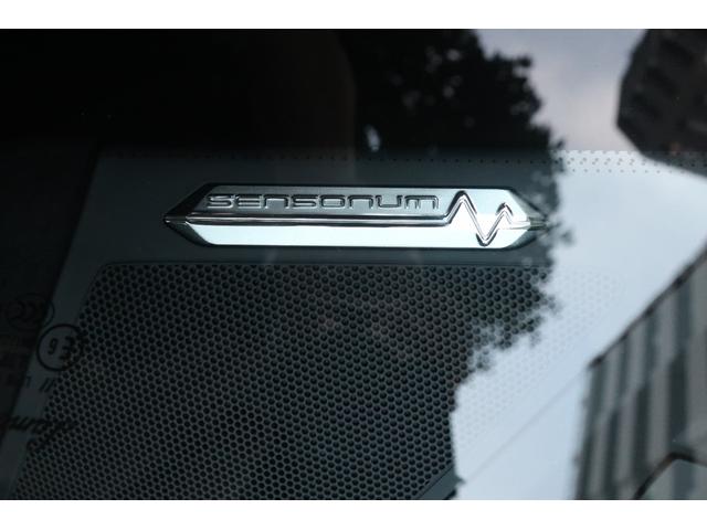 アヴェンタドール LP700-4ロードスター ディーラー車 左ハンドル フロントリフター 純正20インチ鍛造アルミホイール カーボンブレーキ ブラックキャリパー カーボンフロントスポイラー カーボンサイドエアダクト カーボンリアディフューザー(21枚目)