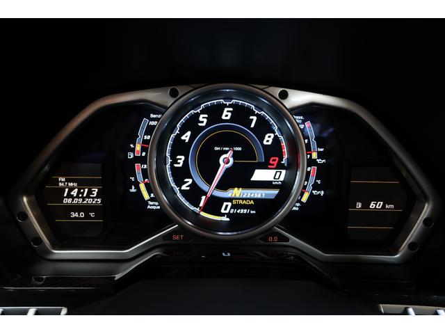 アヴェンタドール LP700-4ロードスター ディーラー車 左ハンドル フロントリフター 純正20インチ鍛造アルミホイール カーボンブレーキ ブラックキャリパー カーボンフロントスポイラー カーボンサイドエアダクト カーボンリアディフューザー(40枚目)