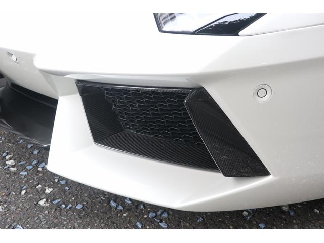 アヴェンタドール LP700-4ロードスター ディーラー車 左ハンドル フロントリフター 純正20インチ鍛造アルミホイール カーボンブレーキ ブラックキャリパー カーボンフロントスポイラー カーボンサイドエアダクト カーボンリアディフューザー(48枚目)