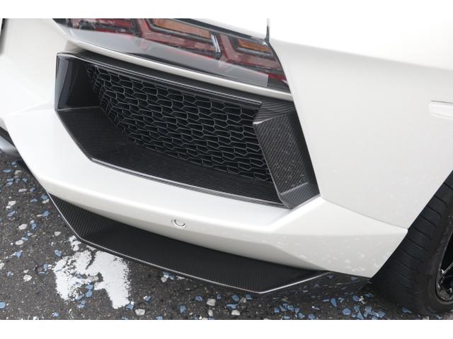 アヴェンタドール LP700-4ロードスター ディーラー車 左ハンドル フロントリフター 純正20インチ鍛造アルミホイール カーボンブレーキ ブラックキャリパー カーボンフロントスポイラー カーボンサイドエアダクト カーボンリアディフューザー(49枚目)