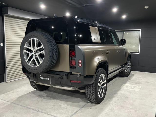 ディフェンダー １１０Ｘ－ダイナミックＳＥ　Ｄ３００　ゴンドワナストーン　純正サテンプロテクション　電子制御エアサスペンション　ブラックエクステリア　プライバシーガラス　クロスカービーム　パノラミックビューモニター　ブラインドスポットモニター（8枚目）