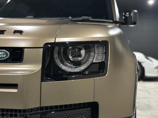 ディフェンダー １１０Ｘ－ダイナミックＳＥ　Ｄ３００　ゴンドワナストーン　純正サテンプロテクション　電子制御エアサスペンション　ブラックエクステリア　プライバシーガラス　クロスカービーム　パノラミックビューモニター　ブラインドスポットモニター（26枚目）