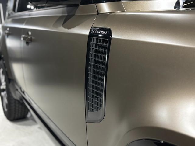 ディフェンダー １１０Ｘ－ダイナミックＳＥ　Ｄ３００　ゴンドワナストーン　純正サテンプロテクション　電子制御エアサスペンション　ブラックエクステリア　プライバシーガラス　クロスカービーム　パノラミックビューモニター　ブラインドスポットモニター（27枚目）