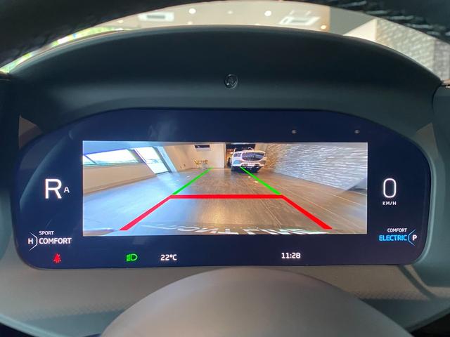 アルトゥーラ ベースグレード　７００ｐｓ　Ｖｉｓｉｏｎ　スポーツエグゾースト　電動シートヒーター　１０スポークスーパーライト　ブレーキキャリパーフィニッシュ　ダークステルスフィニッシュ　断熱ウィンドウ　元色オニキスブラック（12枚目）