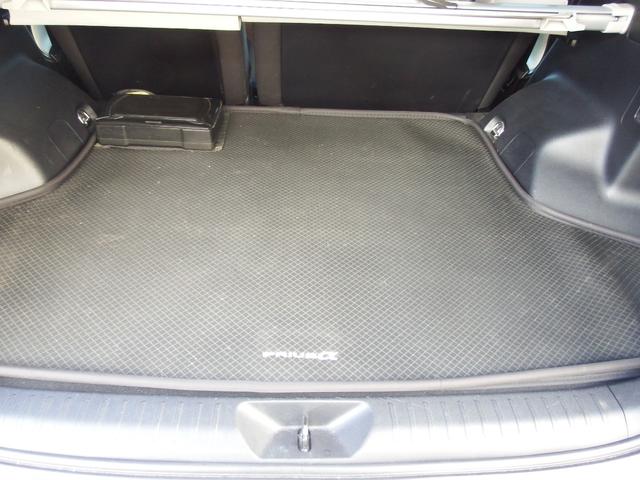 プリウスアルファ Ｓ　チューン　ブラックＩＩ（12枚目）