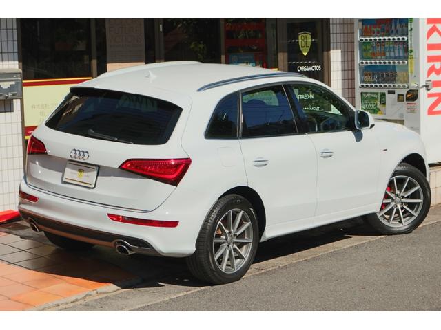 アウディ Q5 8R 2.0TFSIクワトロ Sラインパッケージ・取説