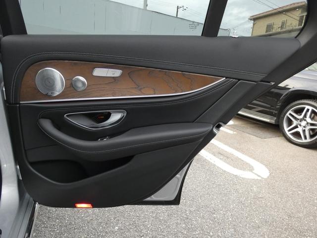 E450 4マチック エクスクルーシブ パノラマSR 黒レザー レーダーセーフティ LEDヘッドライト ヘッドアップディスプレイ 純正HDDナビ 地デジ 360°カメラ 18AW 禁煙 1オ-ナ- 正規ディーラー車(47枚目)