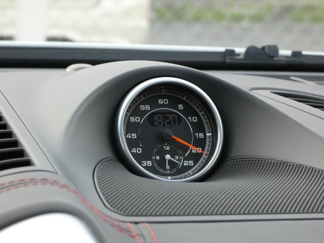ターボ 赤革 SR スポーツクロノPKG ポルシェエントリーD LEDヘッドライト エアサス スポーツエグゾースト 全席シートヒーター 18way PCMナビ・Bカメラ 911ターボデザインアルミ 正規D車(14枚目)