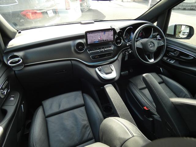 Vクラス V220d アバンギャルド ロング AMGライン パノラマSR フルフラットシート 黒革 RSP MBUX 9速AT インテリジェントD LED 純正メモリーナビ地デジ360°カメラ 社外デジタルインナーミラー 専用19AW 7人乗 禁煙 正規D車(18枚目)