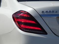 内外装とても綺麗で心地良い禁煙車両に高級感漂う黒ナッパレザーインテリア！！　レザーエクスクルーシブパッケージに先進装備レーダーセーフティーパッケージ（アクティブブラインドスポットアシスト・ 4
