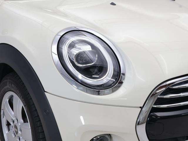 MINI クーパーD 認定中古車 2年保証 15インチAW 純正HDDナビゲーション リヤカメラ 前後センサー LEDヘッドライト 衝突警告 USB コンフォートアクセス ブラックリーフ&ミラーキャップ(18枚目)