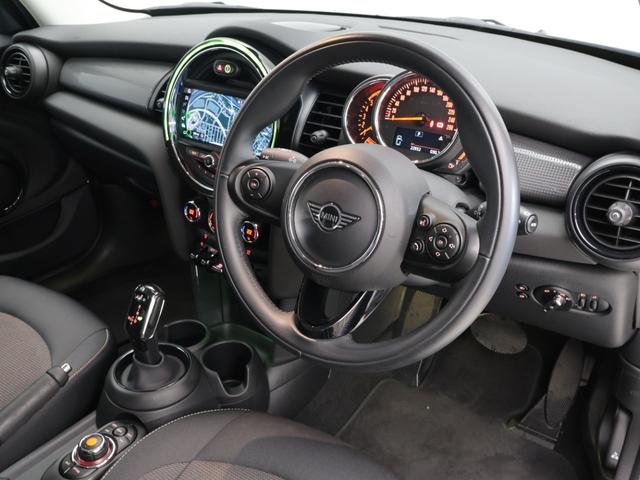 MINI クーパーD 認定中古車 2年保証 15インチAW 純正HDDナビゲーション リヤカメラ 前後センサー LEDヘッドライト 衝突警告 USB コンフォートアクセス ブラックリーフ&ミラーキャップ(35枚目)