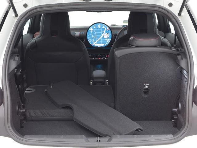 MINI クーパーS ジョン・クーパー・ワークス・トリム 認定中古車 2年保証 JCWトリム 17インチAW パドルシフト ヘッドアップディスプレイ Harman/Kardon アクティブクルーズコントロール 全周囲カメラ アダプティブLED 衝突軽減(17枚目)