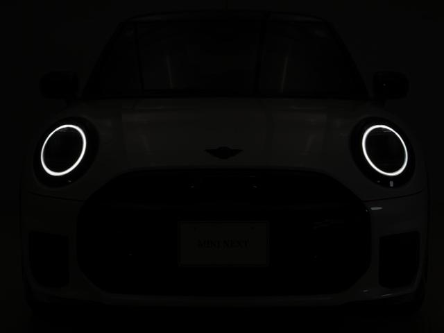 MINI クーパーS ジョン・クーパー・ワークス・トリム 認定中古車 2年保証 JCWトリム 17インチAW パドルシフト ヘッドアップディスプレイ Harman/Kardon アクティブクルーズコントロール 全周囲カメラ アダプティブLED 衝突軽減(22枚目)