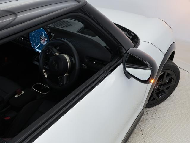 MINI クーパーS ジョン・クーパー・ワークス・トリム 認定中古車 2年保証 JCWトリム 17インチAW パドルシフト ヘッドアップディスプレイ Harman/Kardon アクティブクルーズコントロール 全周囲カメラ アダプティブLED 衝突軽減(29枚目)