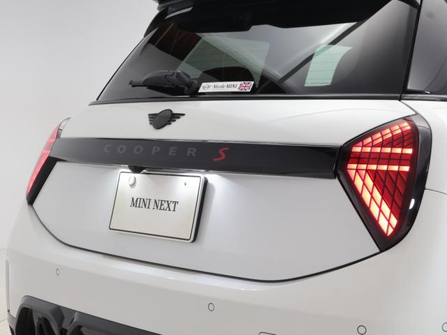 MINI クーパーS ジョン・クーパー・ワークス・トリム 認定中古車 2年保証 JCWトリム 17インチAW パドルシフト ヘッドアップディスプレイ Harman/Kardon アクティブクルーズコントロール 全周囲カメラ アダプティブLED 衝突軽減(36枚目)