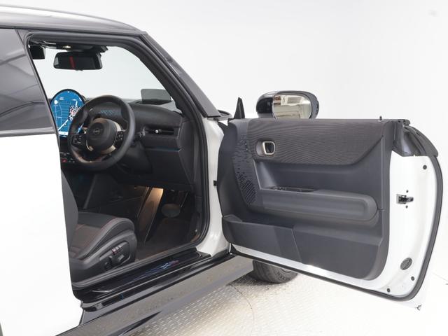 MINI クーパーS ジョン・クーパー・ワークス・トリム 認定中古車 2年保証 JCWトリム 17インチAW パドルシフト ヘッドアップディスプレイ Harman/Kardon アクティブクルーズコントロール 全周囲カメラ アダプティブLED 衝突軽減(41枚目)