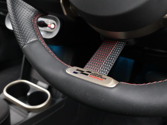 MINI クーパーS ジョン・クーパー・ワークス・トリム 認定中古車 2年保証 JCWトリム 17インチAW パドルシフト ヘッドアップディスプレイ Harman/Kardon アクティブクルーズコントロール 全周囲カメラ アダプティブLED 衝突軽減(48枚目)