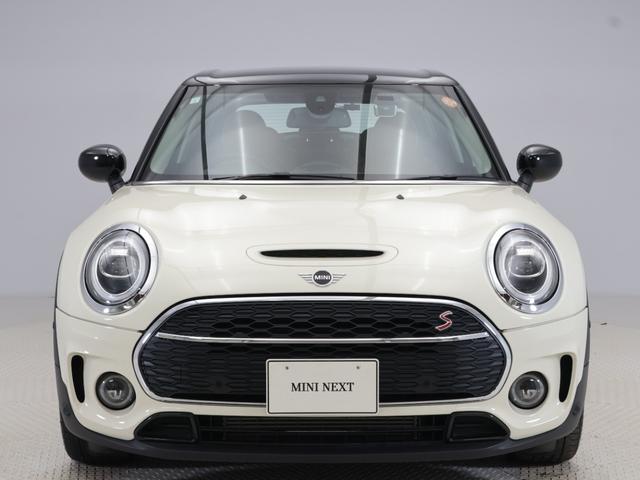 MINI クーパーSD クラブマン 認定中古車 2年保証 チェスターレザー フロント電動シート 17インチAW ヘッドアップディスプレイ アクティブクルーズコントロール リヤカメラ 前後センサー LEDヘッドライト 衝突軽減 車線逸脱(3枚目)