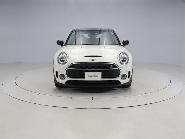 MINI クーパーSD クラブマン 認定中古車 2年保証 チェスターレザー フロント電動シート 17インチAW ヘッドアップディスプレイ アクティブクルーズコントロール リヤカメラ 前後センサー LEDヘッドライト 衝突軽減 車線逸脱(21枚目)